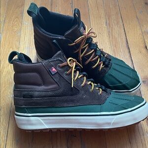 Vans Sk8-Hi Del Pato MTE-2 in the 'Brown Green' colorway